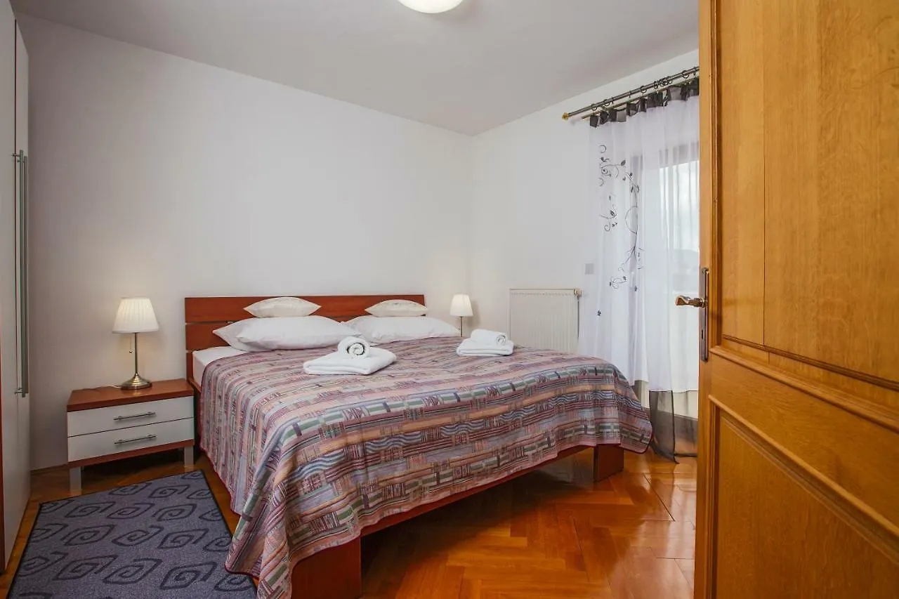 Apartments Dilber Split